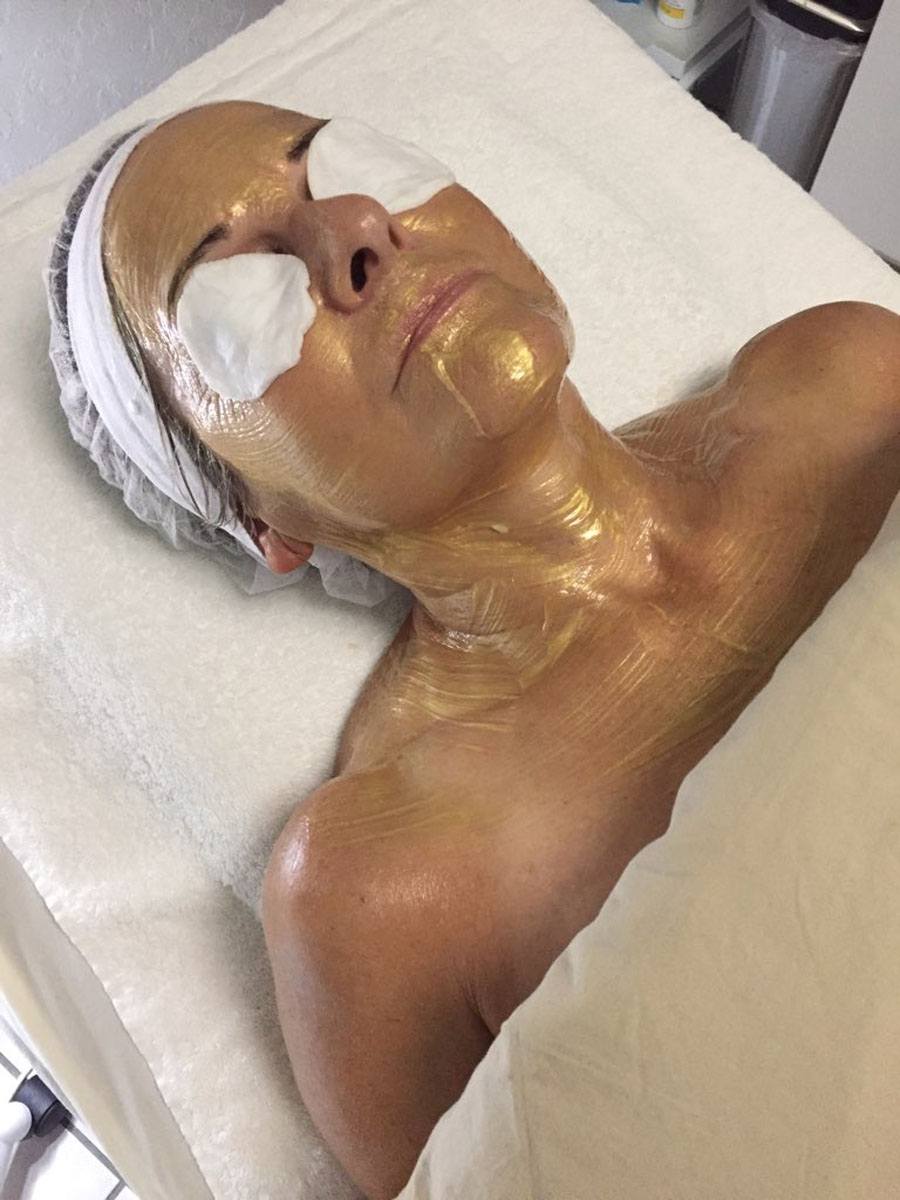 Suddenly getting breakouts since using the face mask? Suddenly getting breakouts since using the face mask?